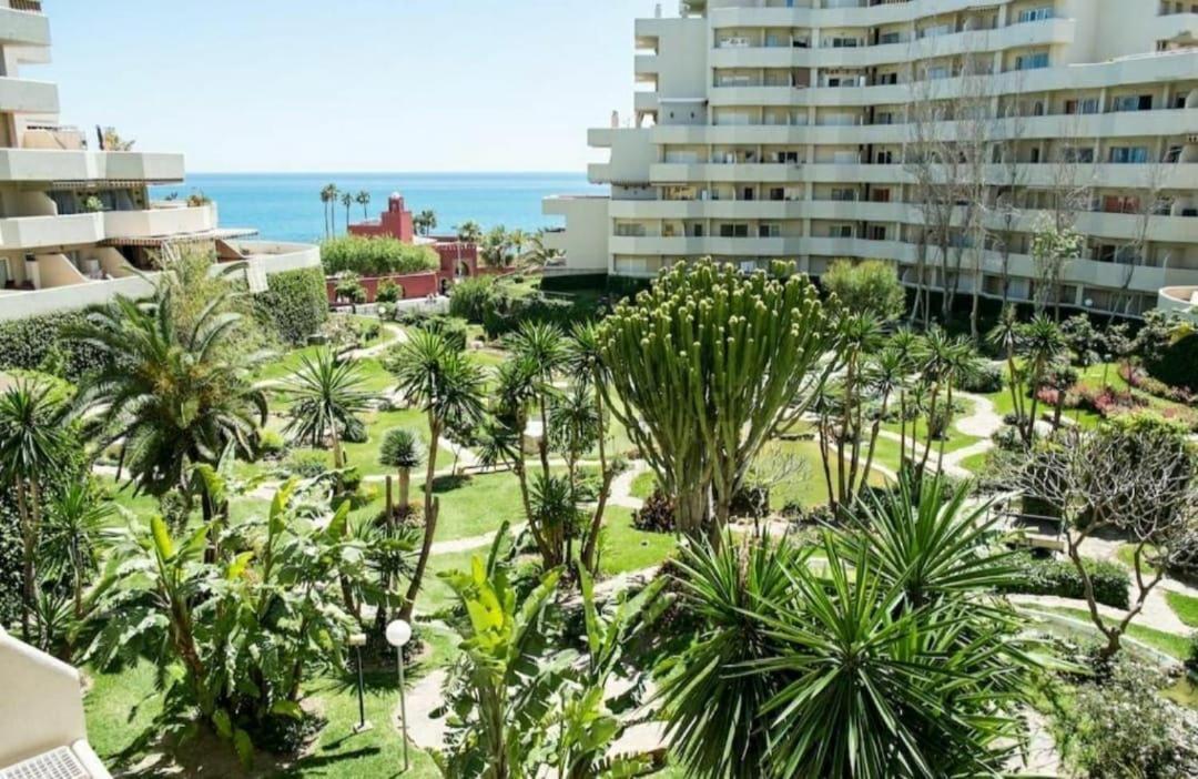 Antony Studio Benalmádena Exterior foto